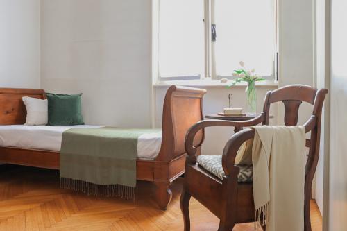 particolare di camera home staging a milano