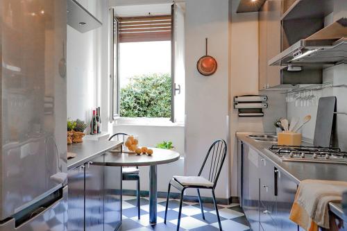 cucina home staging casa a milano